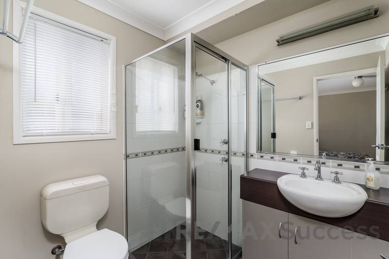 2 Walls Drive, KEARNEYS SPRING, QLD 4350