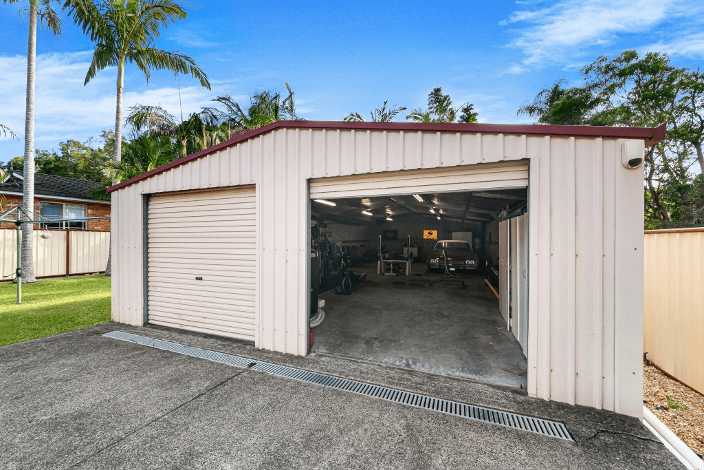 136 Blue Bell Drive, WAMBERAL, NSW 2260