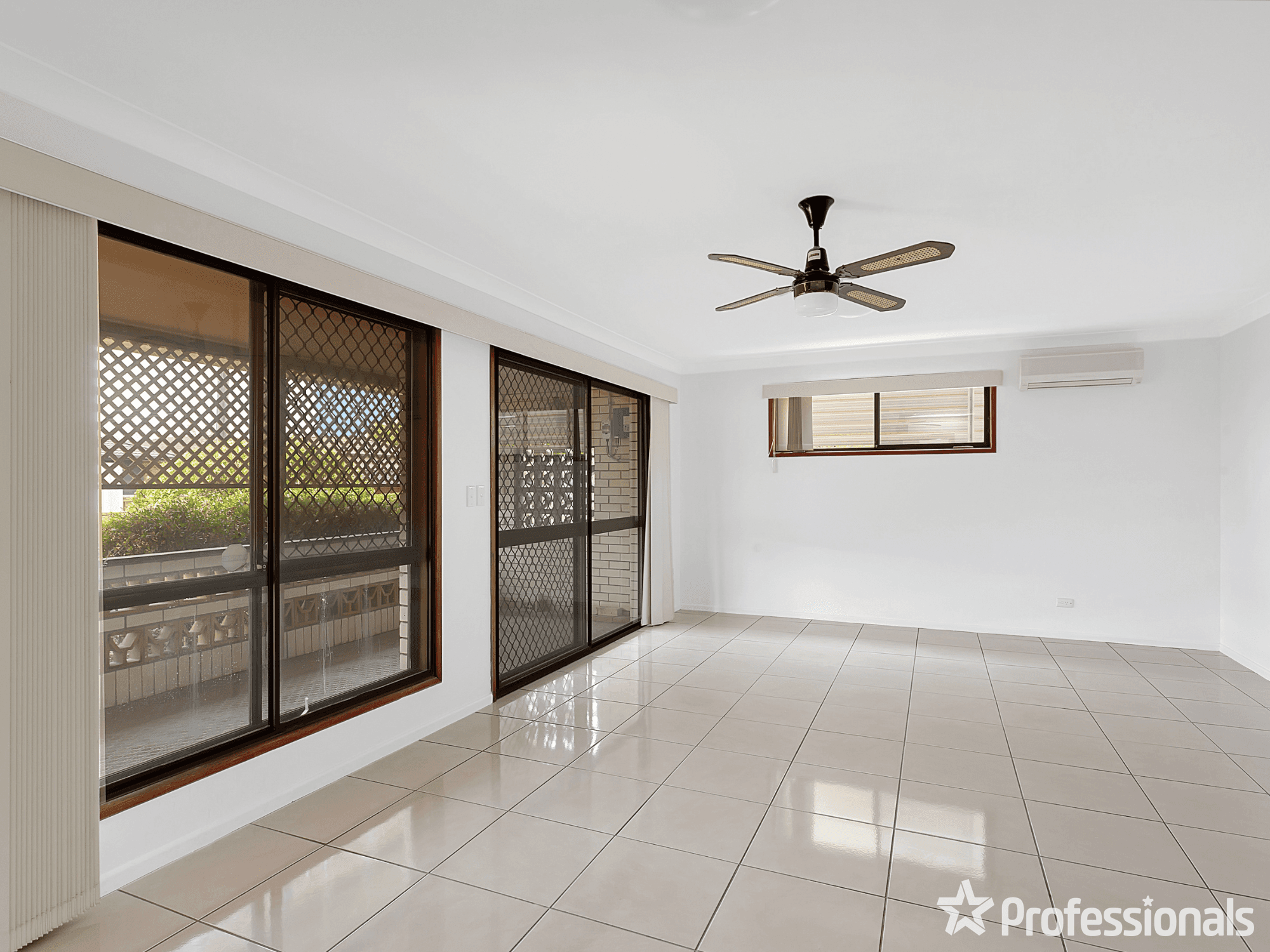 28 Eagle Avenue, BURLEIGH WATERS, QLD 4220