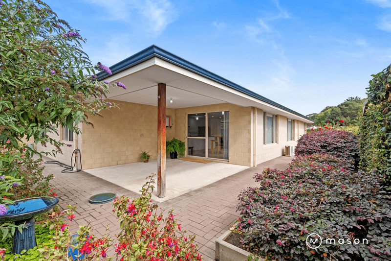 1 Magpie Cove, LITTLE GROVE, WA 6330