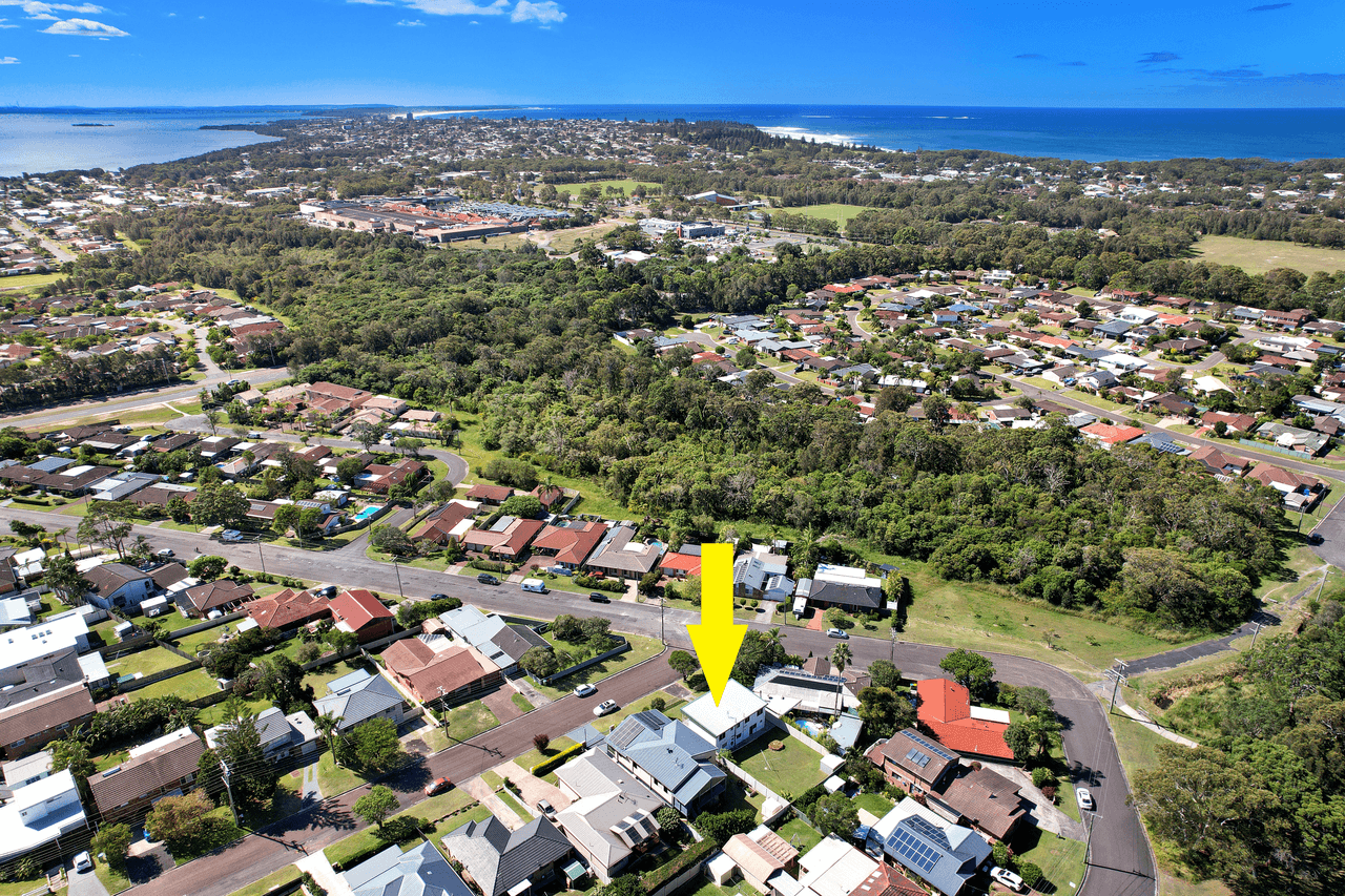 4 Curzon Avenue, BATEAU BAY, NSW 2261