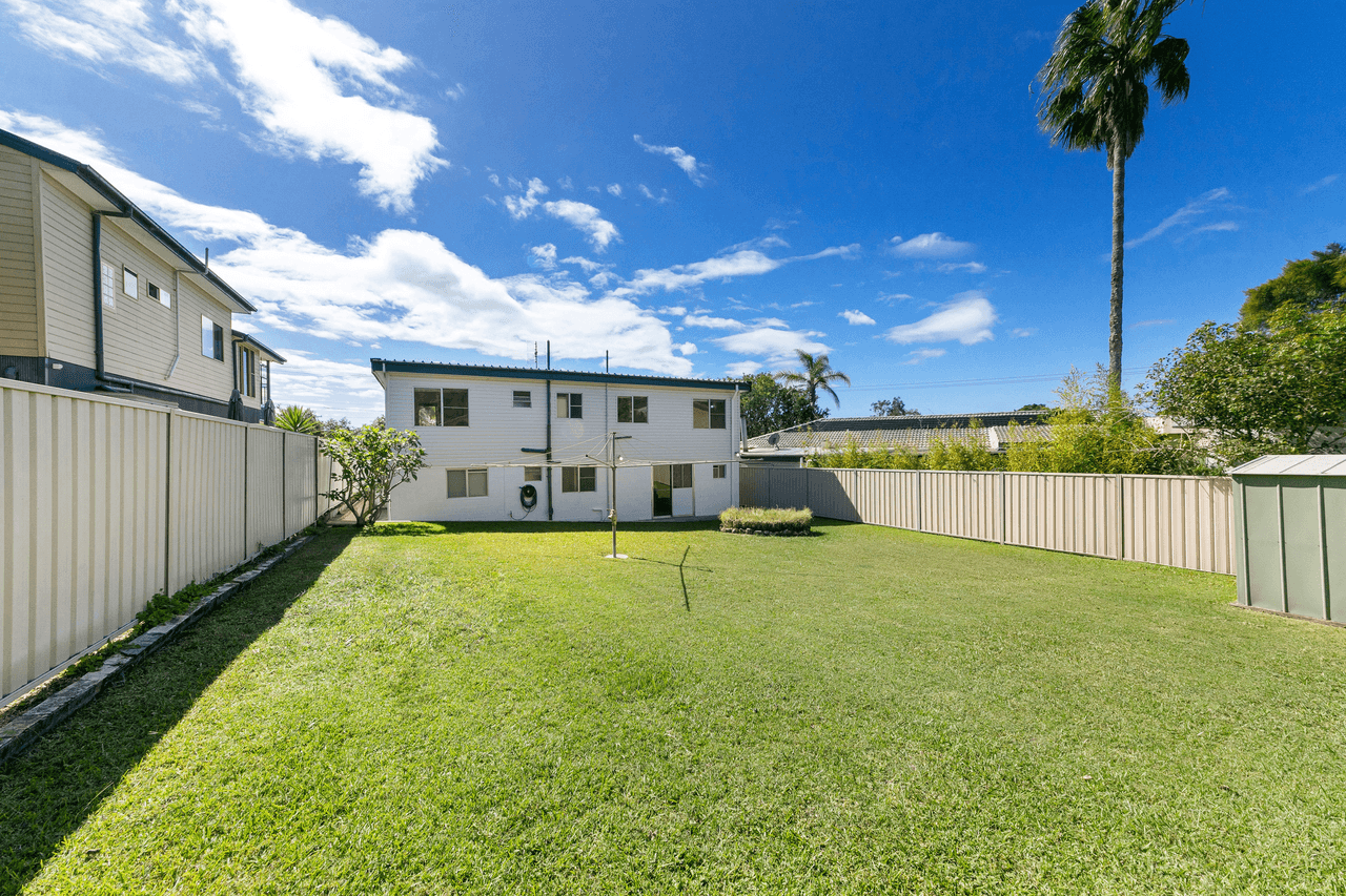 4 Curzon Avenue, BATEAU BAY, NSW 2261