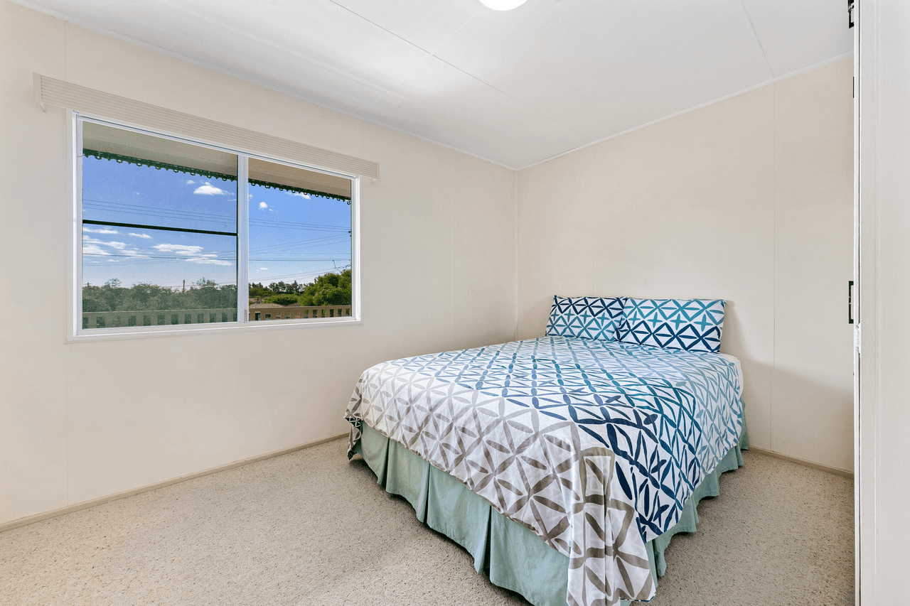 4 Curzon Avenue, BATEAU BAY, NSW 2261