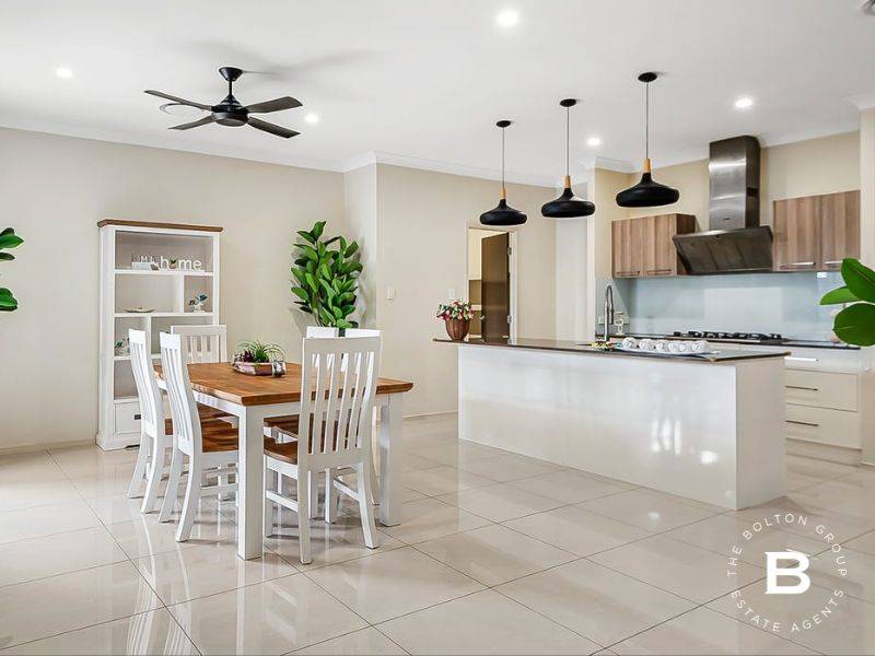 7 Kangaroo Crescent, Springfield Lakes, QLD 4300