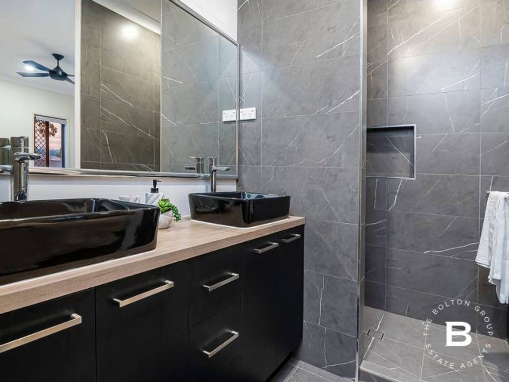 7 Kangaroo Crescent, Springfield Lakes, QLD 4300