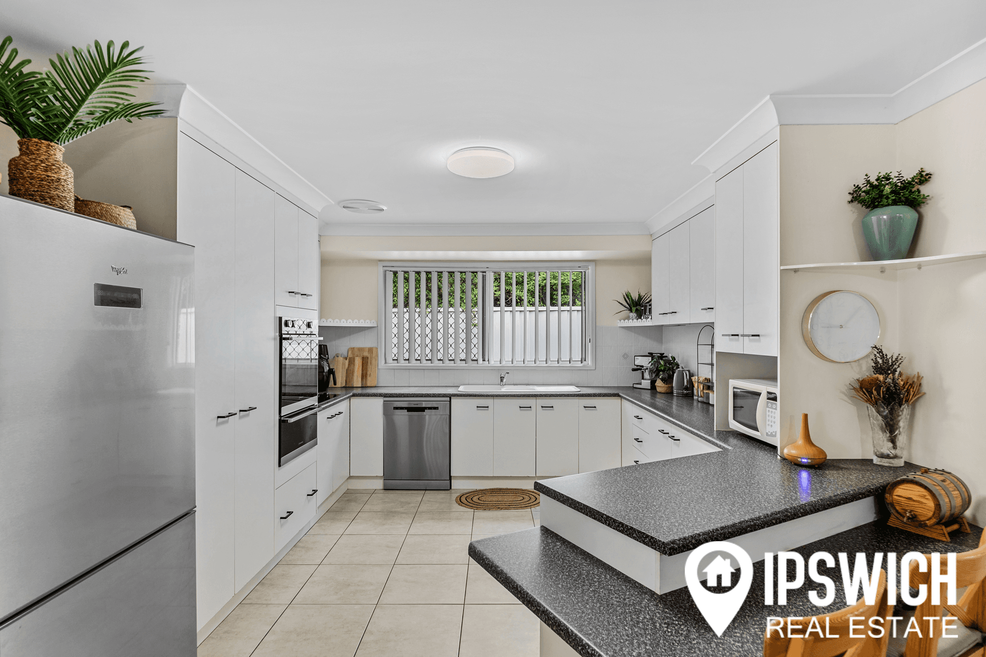 11 DAWSON COURT, COLLINGWOOD PARK, QLD 4301