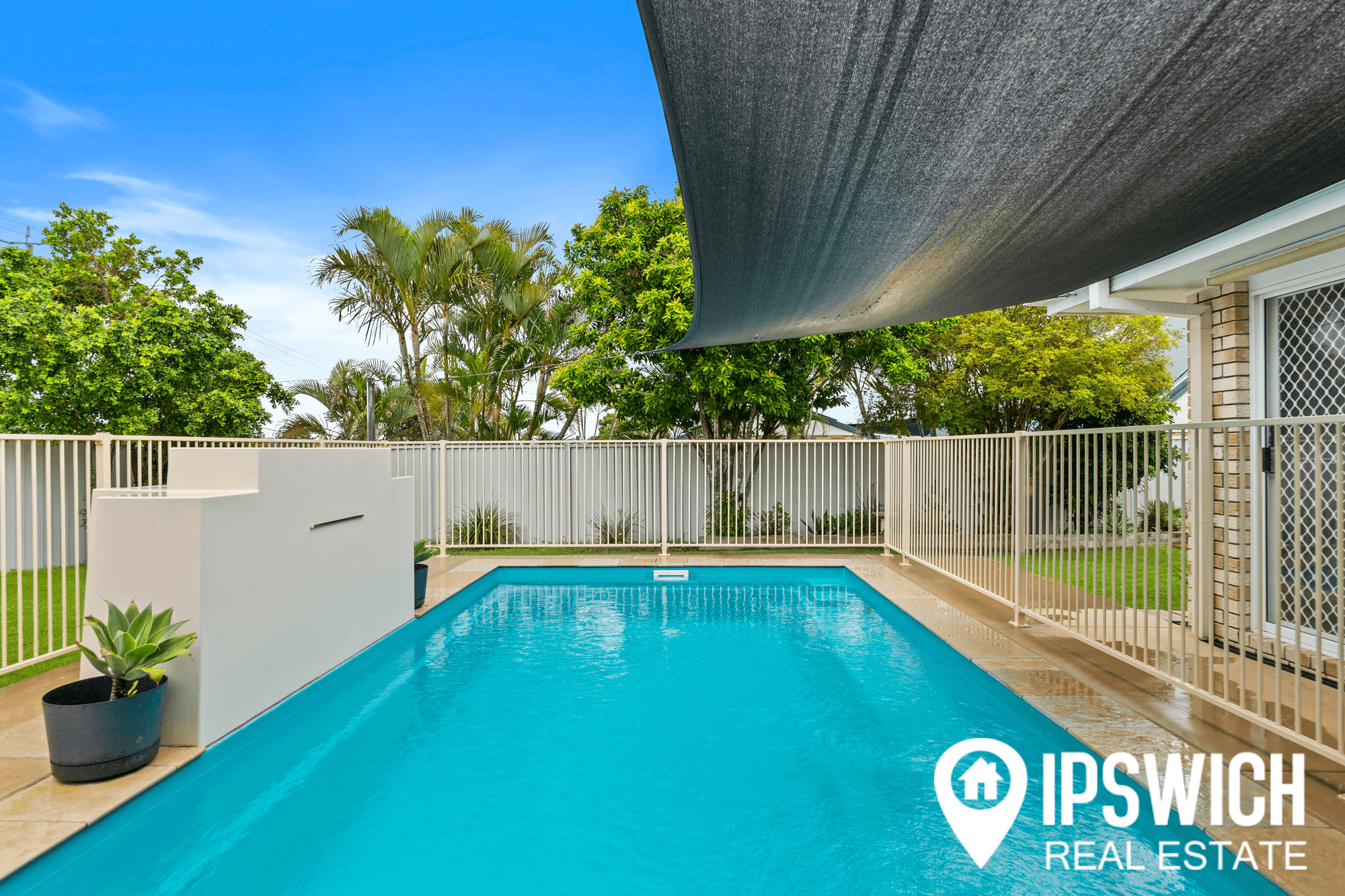 11 DAWSON COURT, COLLINGWOOD PARK, QLD 4301