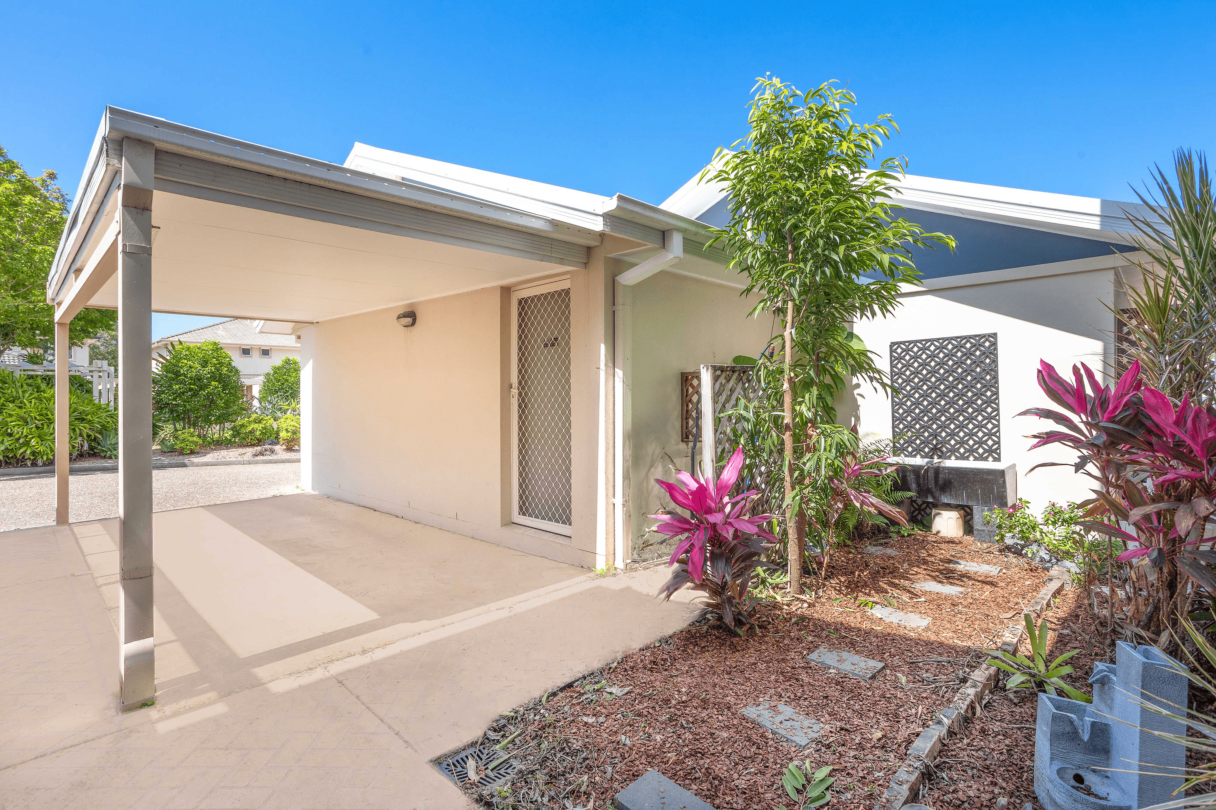 2/12 Promenade Avenue, ROBINA, QLD 4226