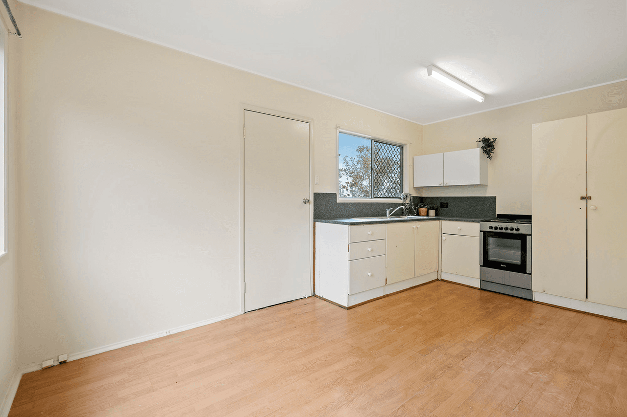 25 Hill Street, KINGSTON, QLD 4114