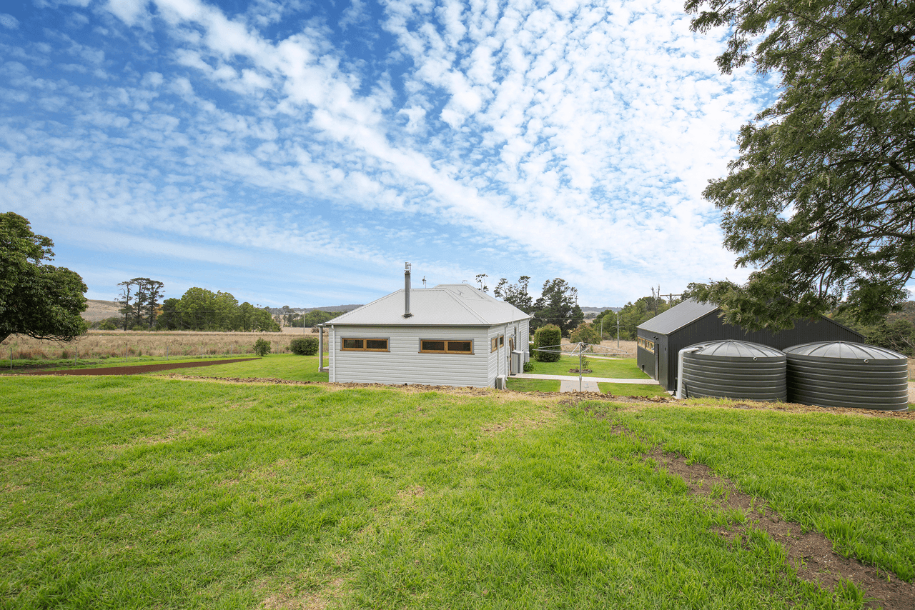 624 Dangarsleigh Road, ARMIDALE, NSW 2350