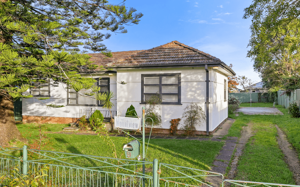 9 Lucinda Avenue, Springwood, NSW 2777