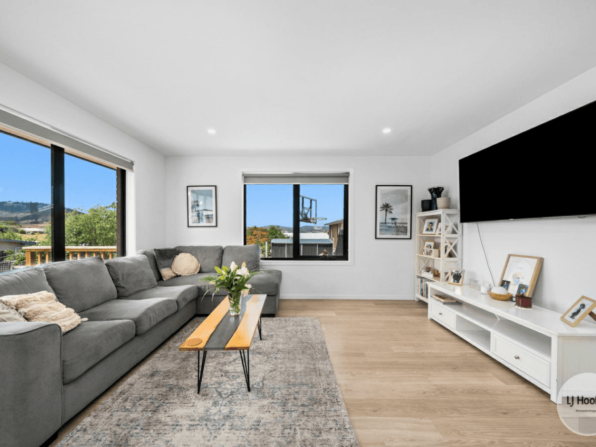 76 Banyalla Street, ROKEBY, TAS 7019