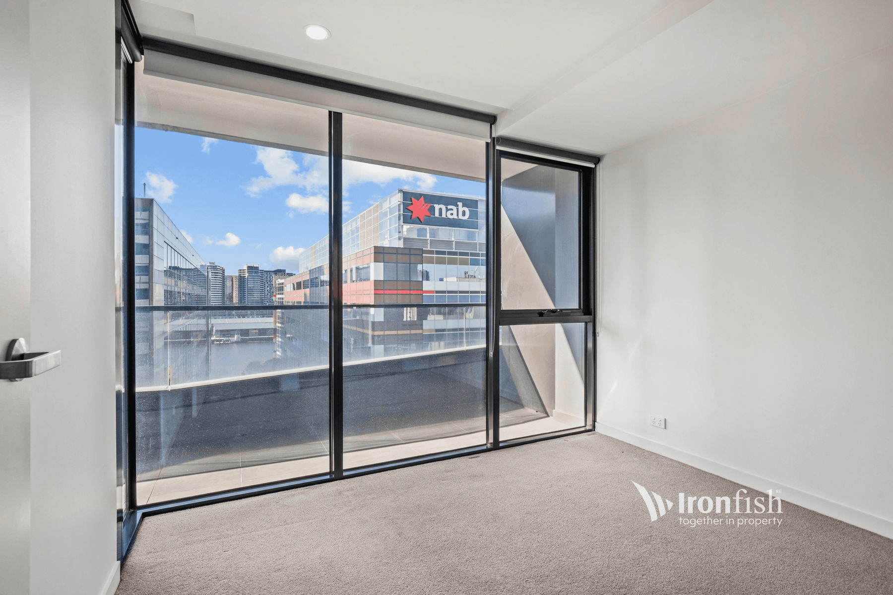 902/815 Bourke Street, Docklands, VIC 3008