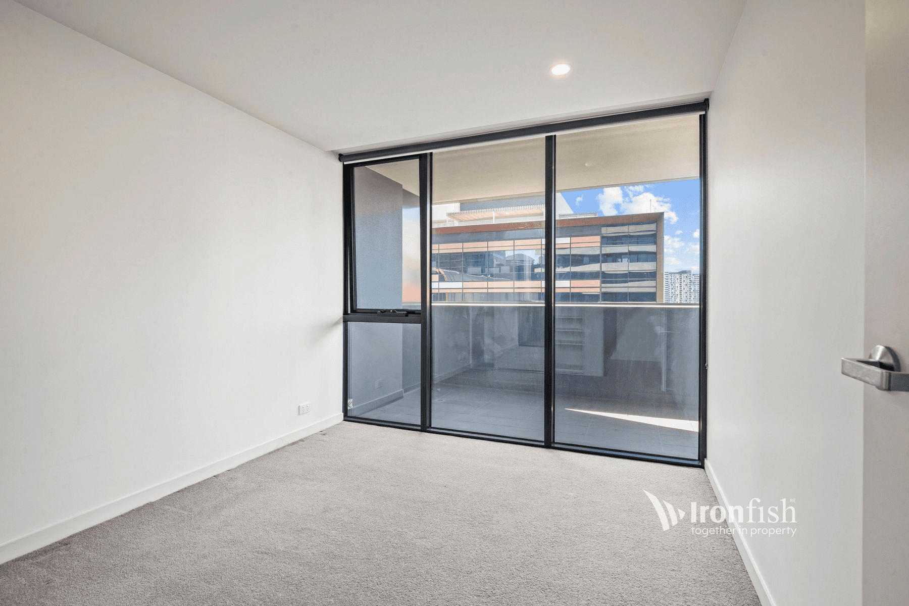 902/815 Bourke Street, Docklands, VIC 3008