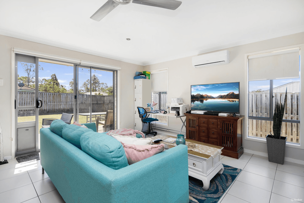 31 Goldenwood Crescent, FERNVALE, QLD 4306