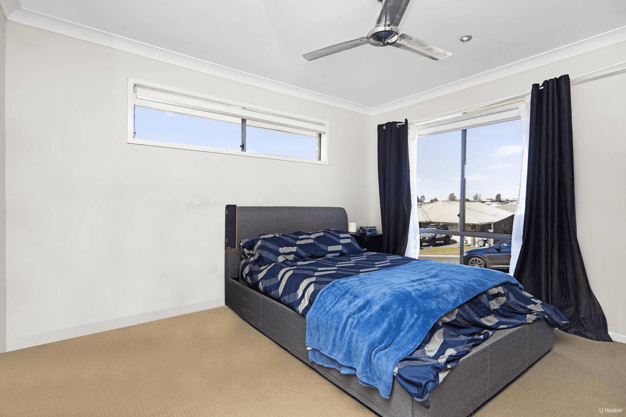 31 Goldenwood Crescent, FERNVALE, QLD 4306