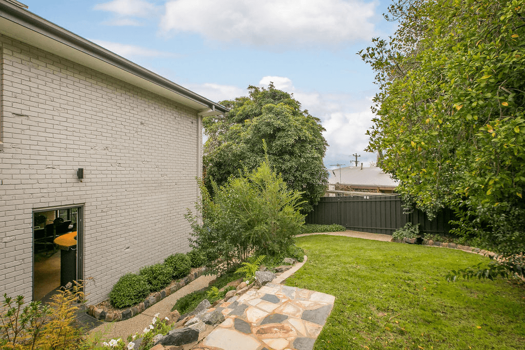 359 East Street, East Albury, NSW 2640