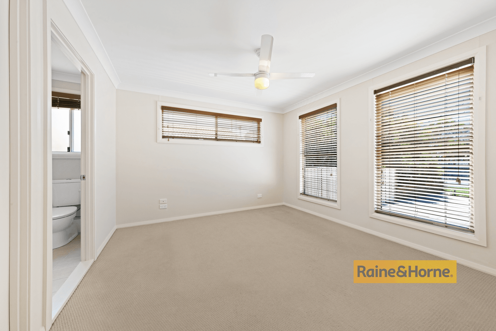 155 Booker Bay Road, BOOKER BAY, NSW 2257