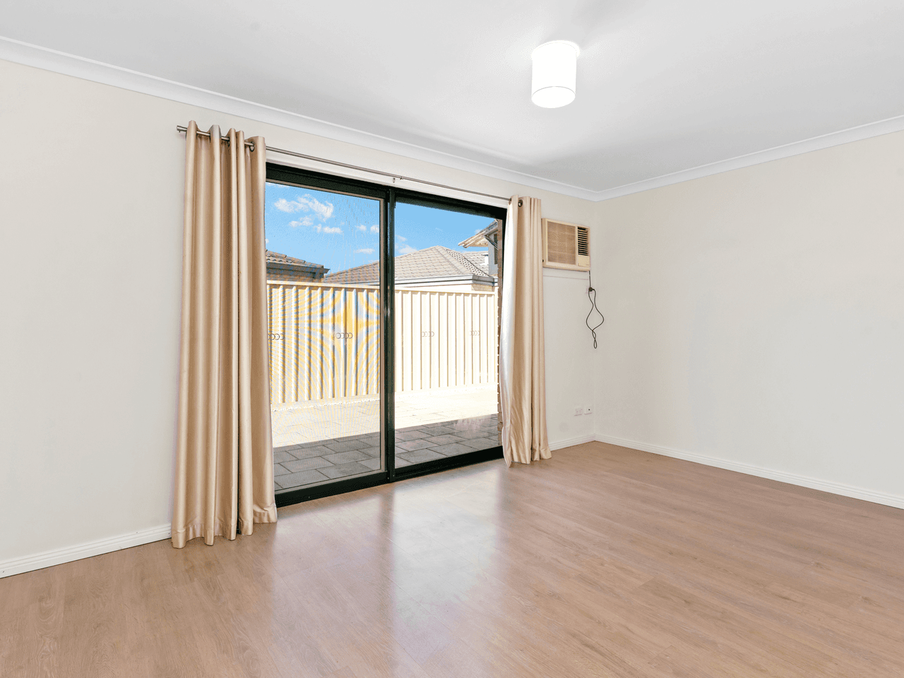 13/285-287 Wharf Street, QUEENS PARK, WA 6107