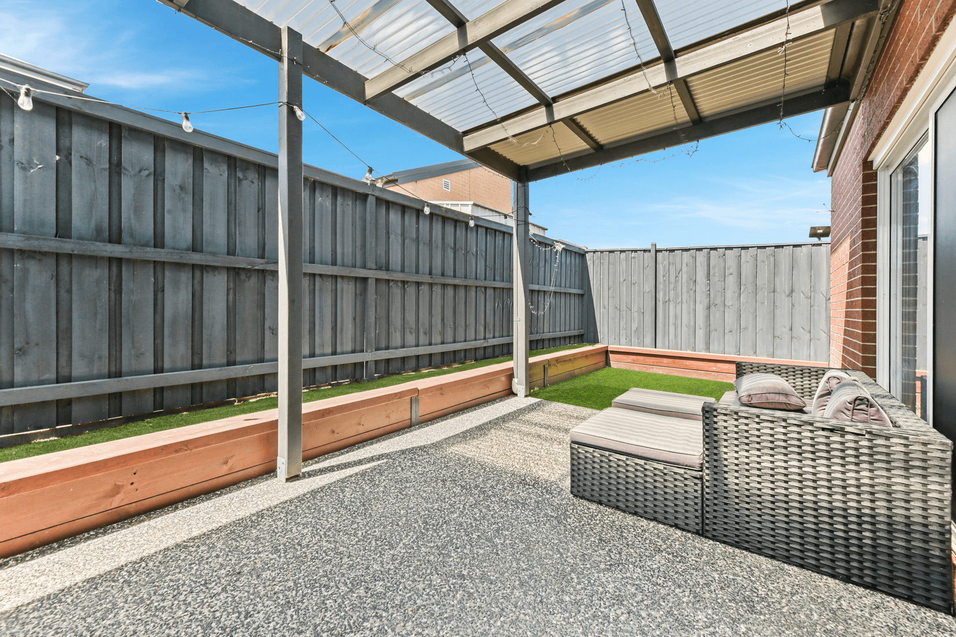 39 Dewhurst Circuit, CRANBOURNE EAST, VIC 3977