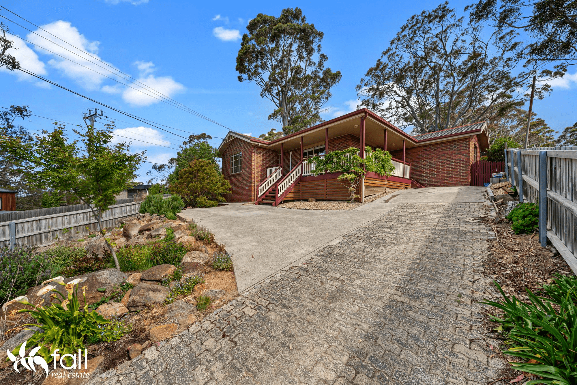 1 Broughton Avenue, MOUNT NELSON, TAS 7007