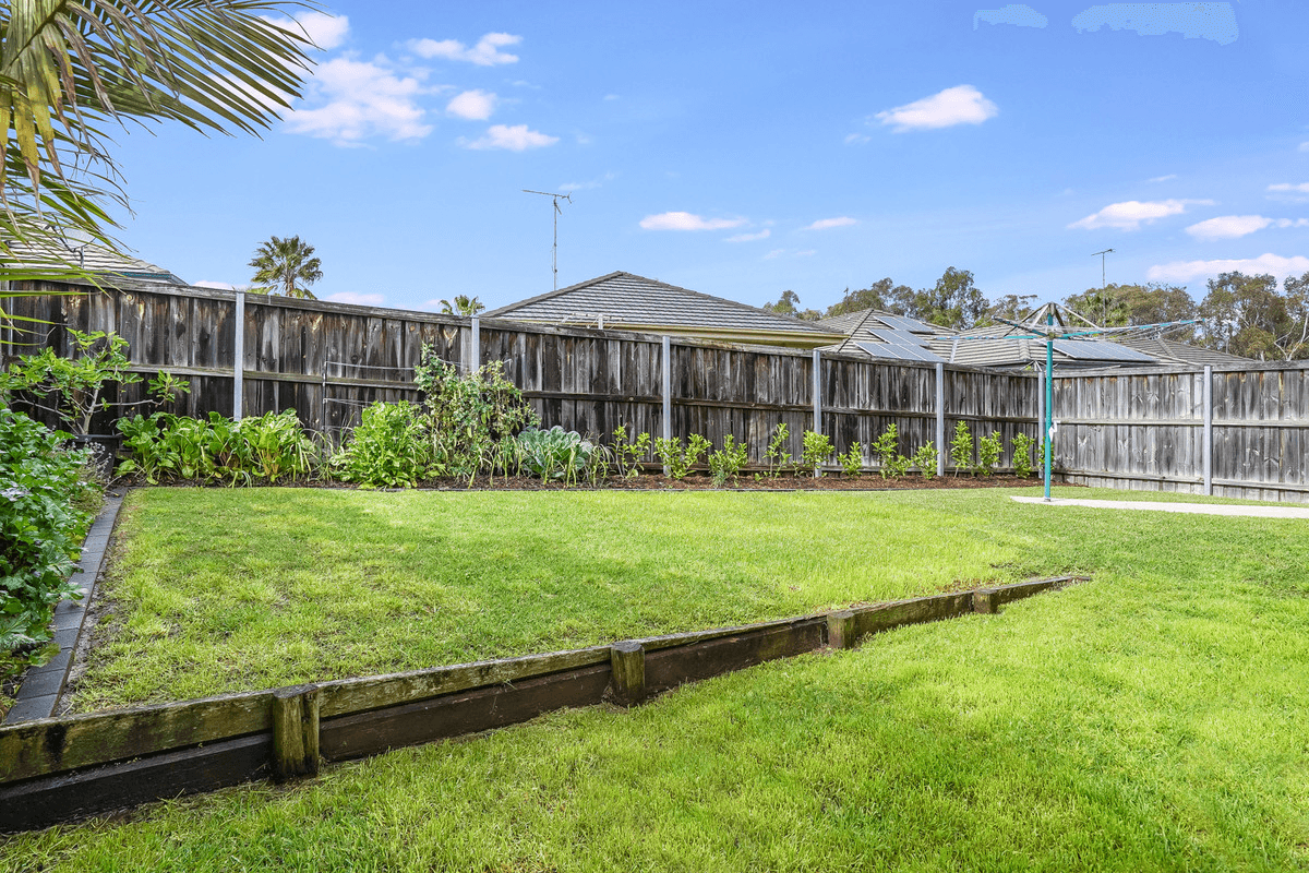 25 Mclucas Circuit, Elderslie, NSW 2570