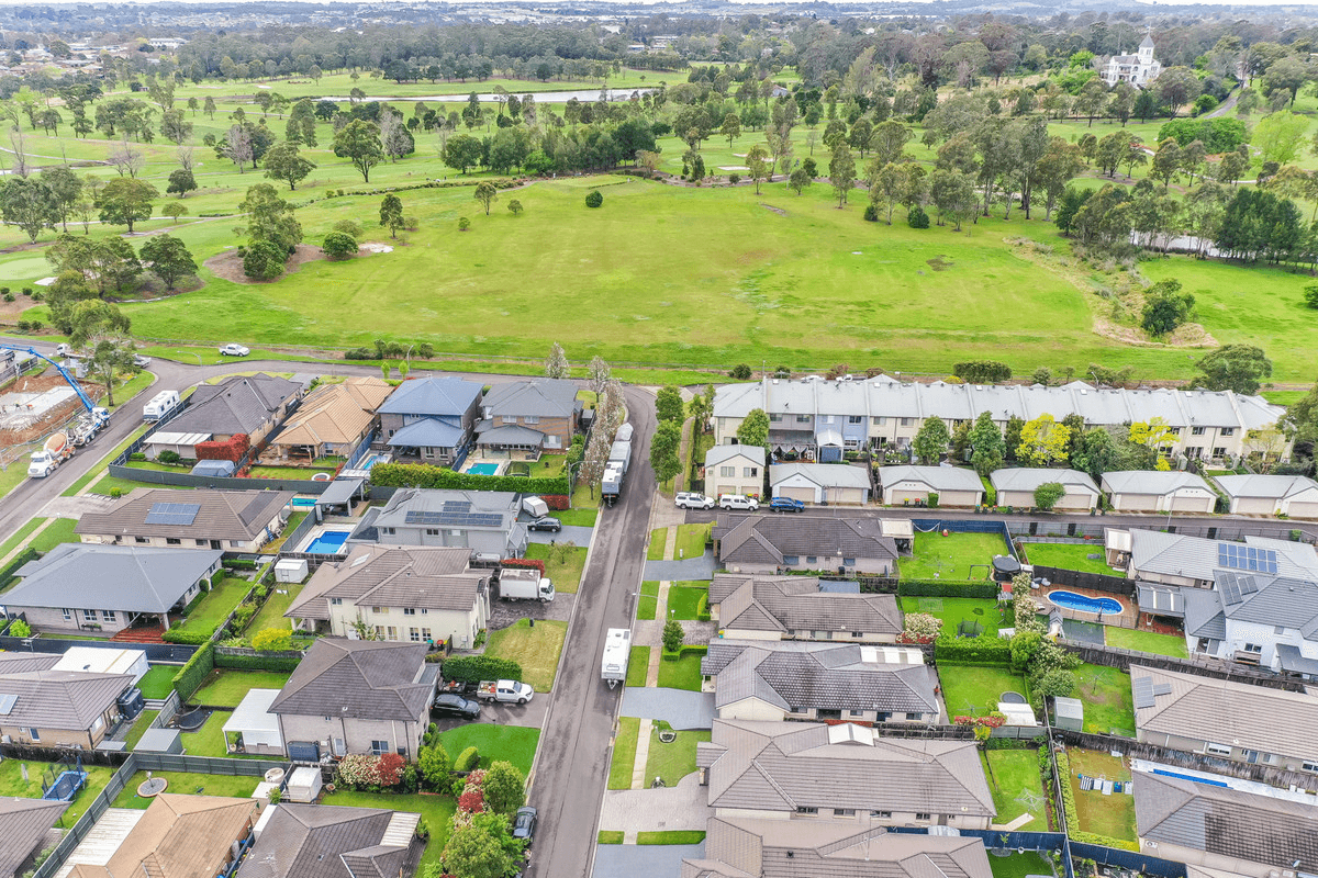 25 Mclucas Circuit, Elderslie, NSW 2570