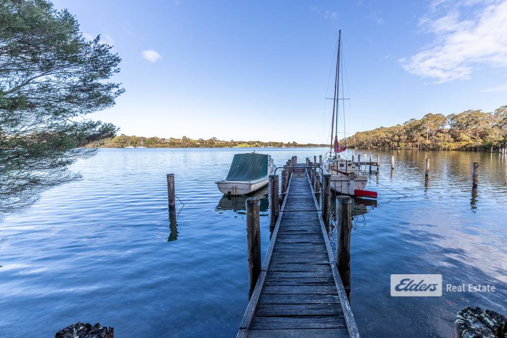 4 Backwater Court, Paynesville, VIC 3880