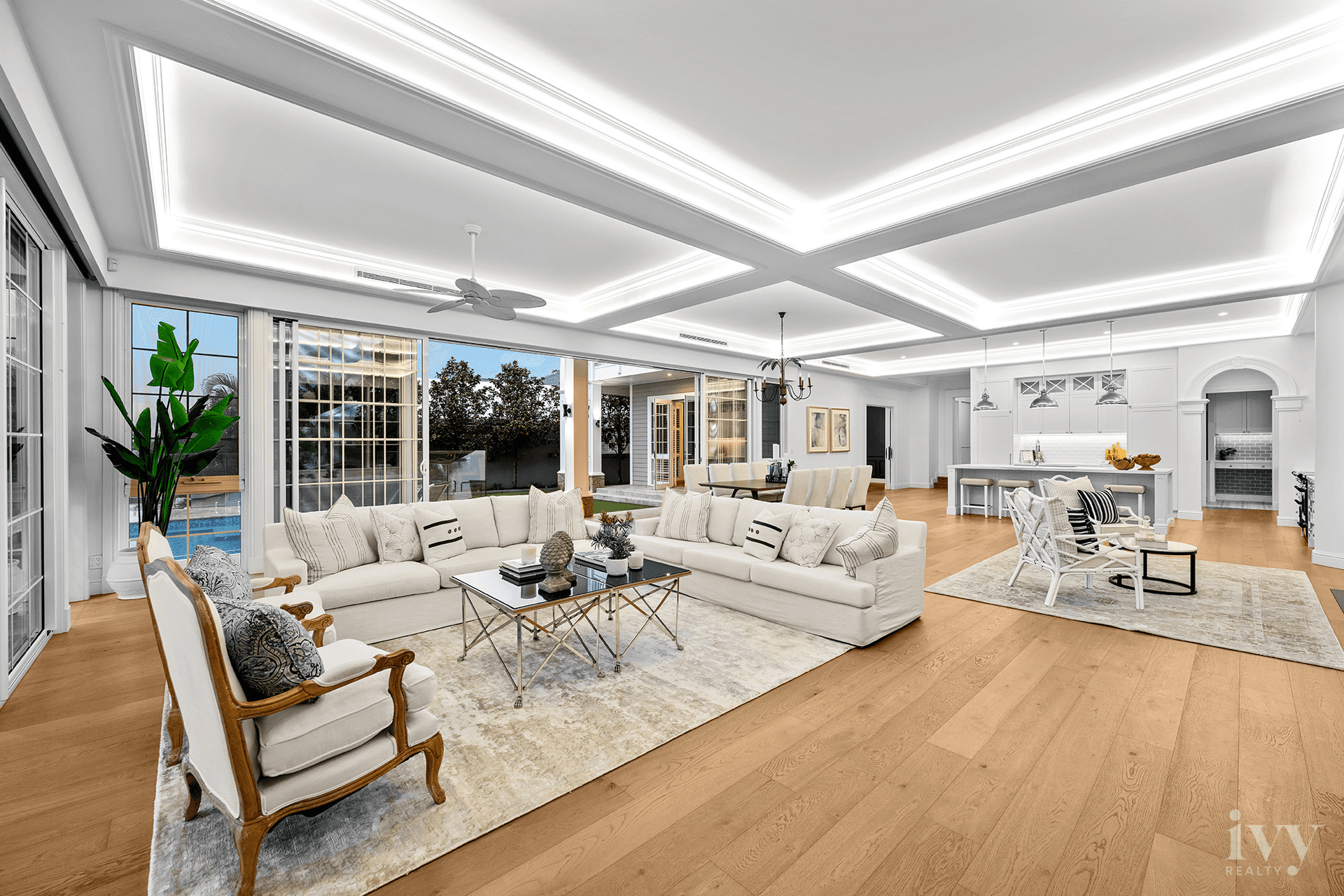 1 Royal Mews, Sovereign Islands, QLD 4216