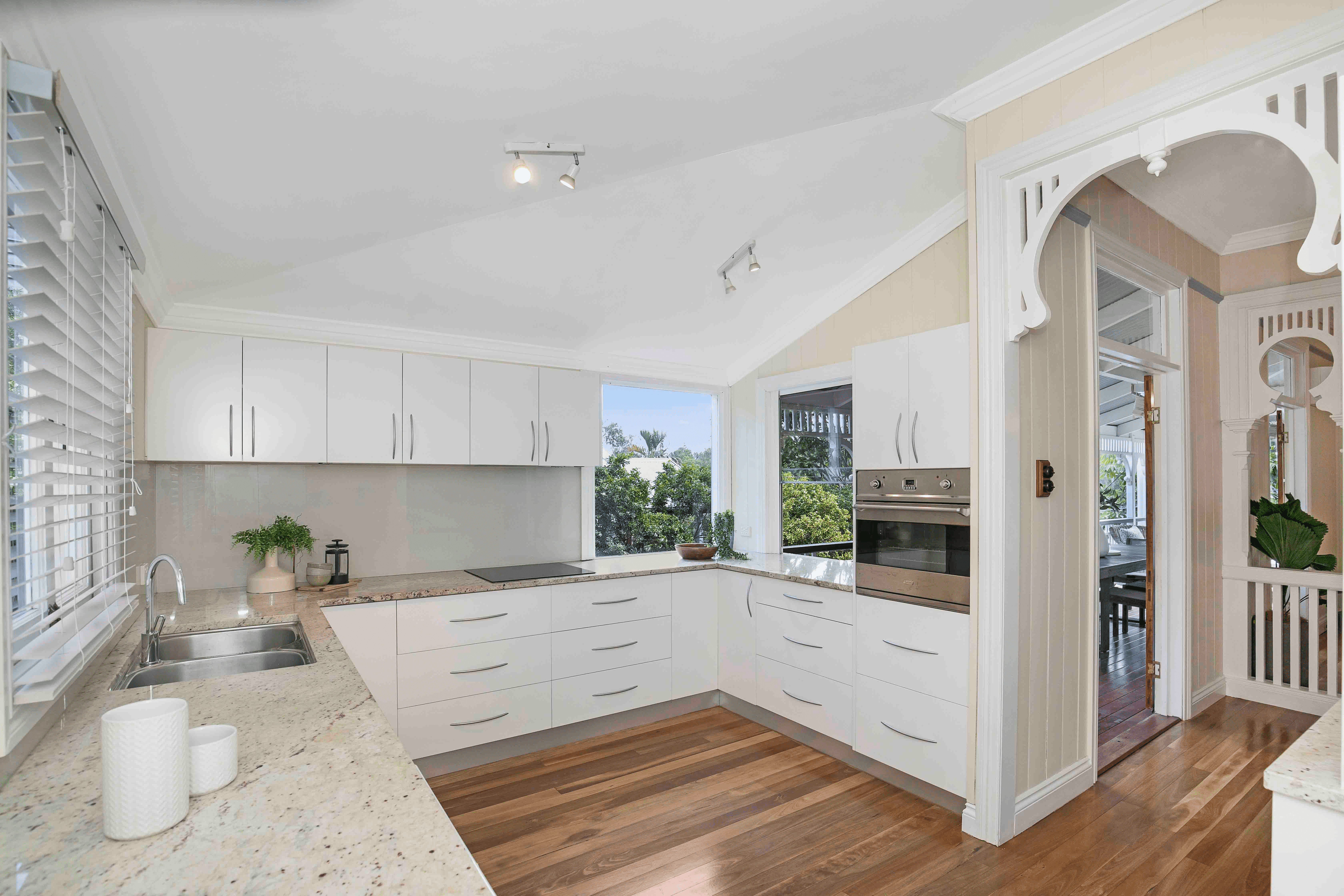 19 Eton Street, TOOWONG, QLD 4066