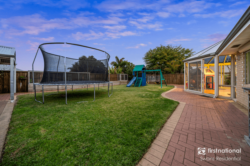 2 Lookout Circle, ELLENBROOK, WA 6069