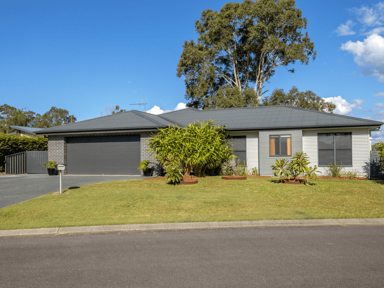 11 Adelaide Close, WINGHAM, NSW 2429