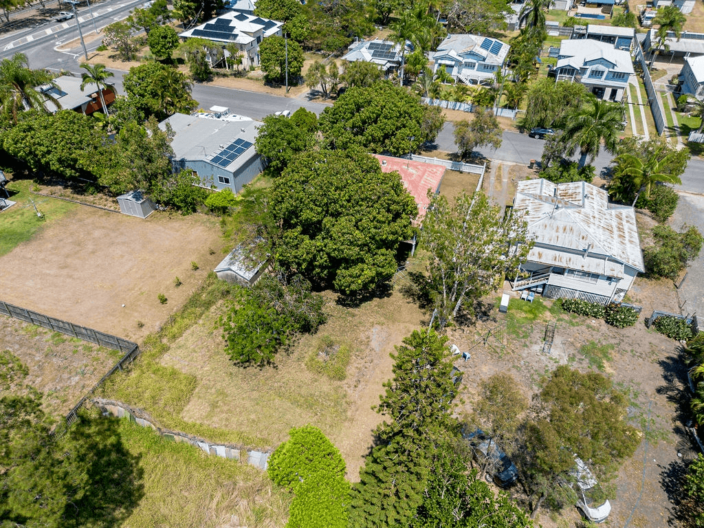 8 Tomkins Street, Berserker, QLD 4701