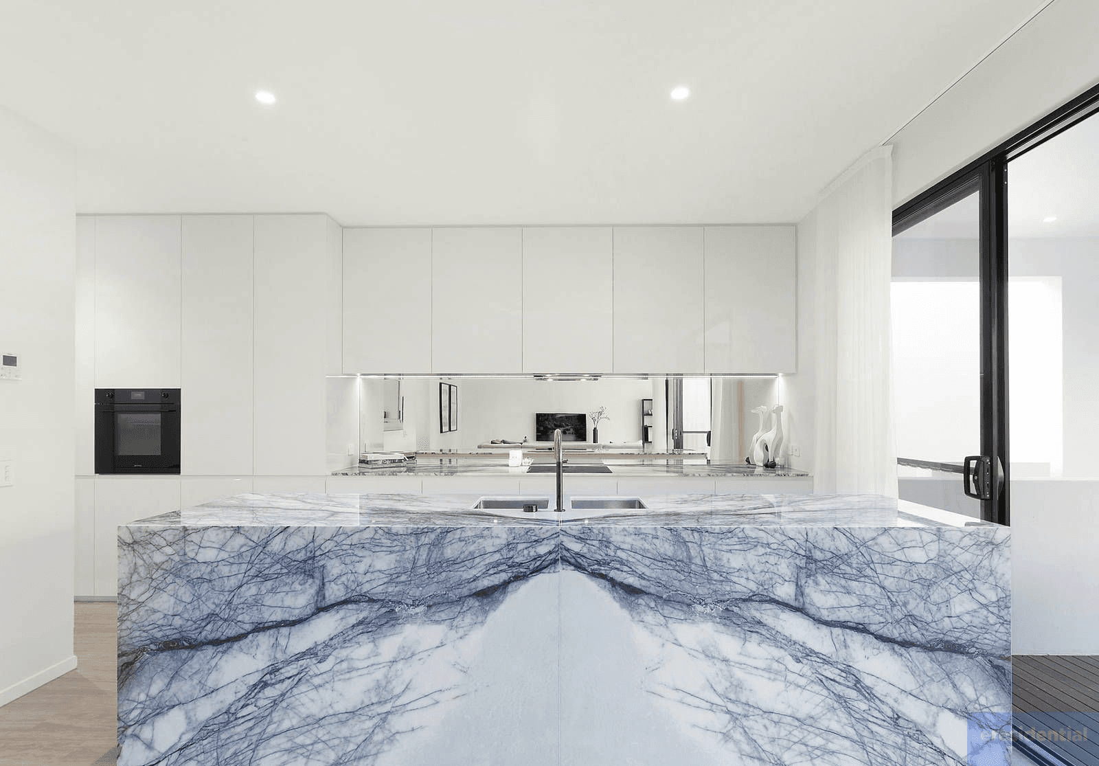20/2 Brushbox Court, Chapel Hill, QLD 4069