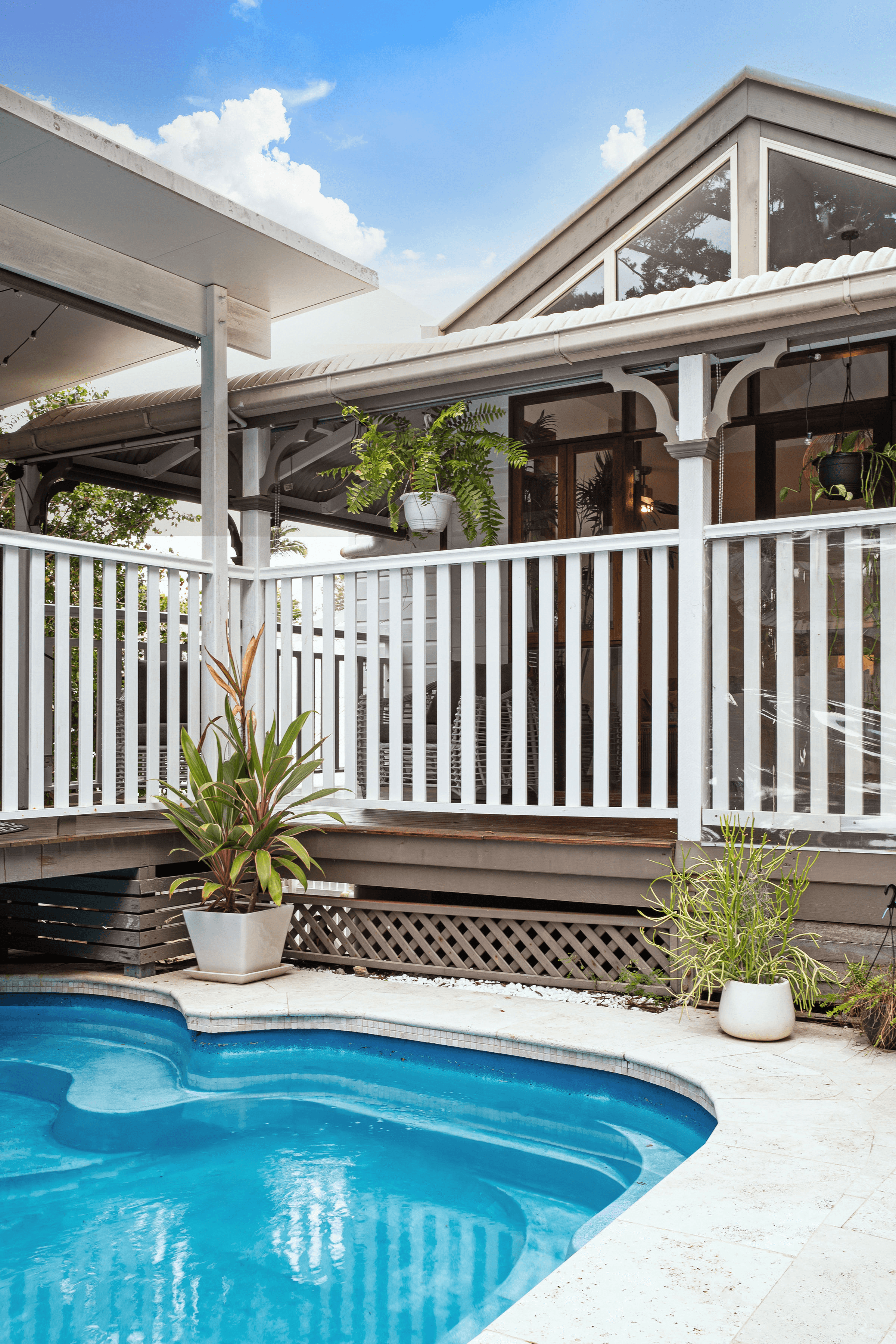 17 Selby Street, BARDON, QLD 4065