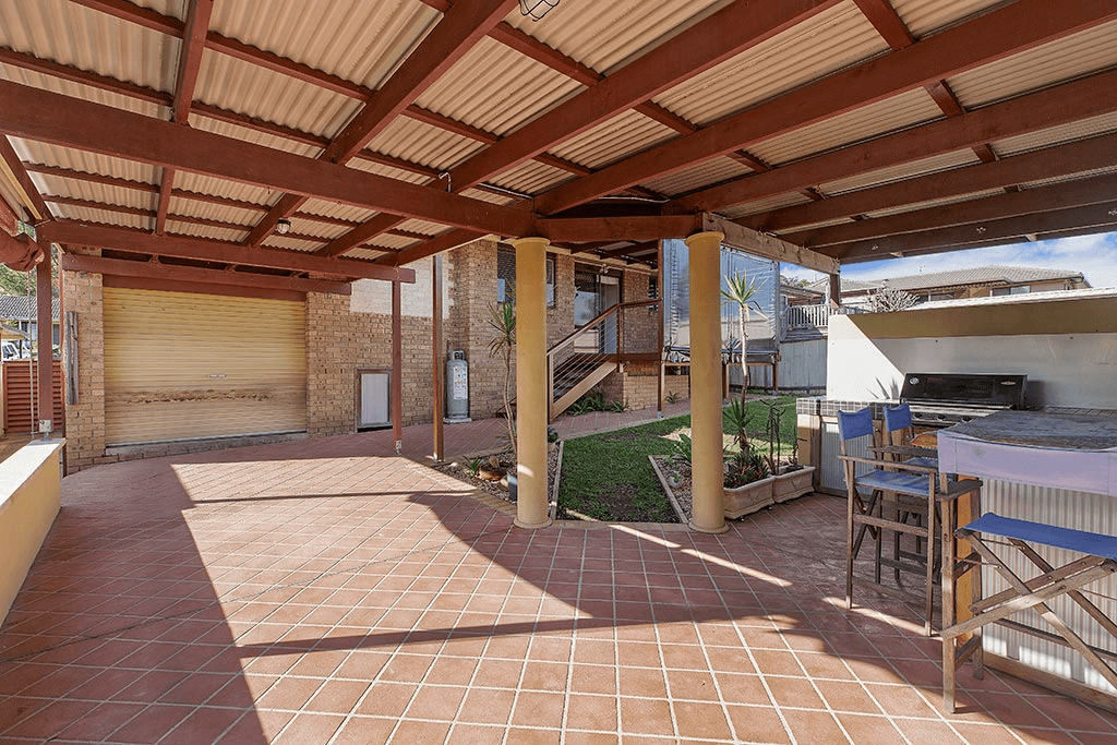 16 Carlisle Row, FISHING POINT, NSW 2283