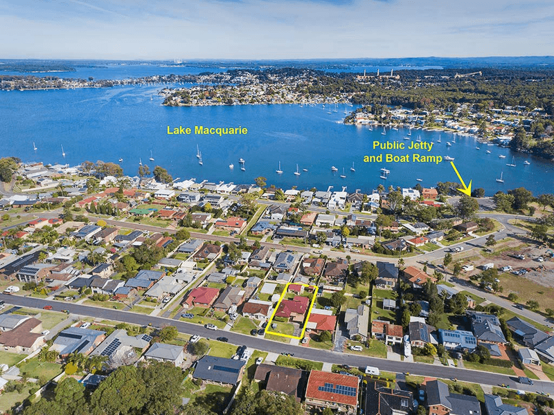 16 Carlisle Row, FISHING POINT, NSW 2283