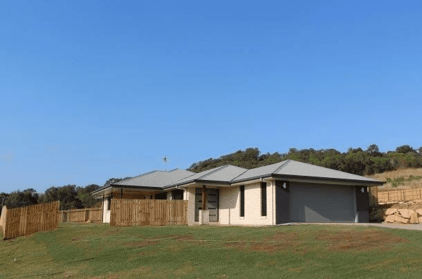 51 Waterview Drive, LAMMERMOOR, QLD 4703