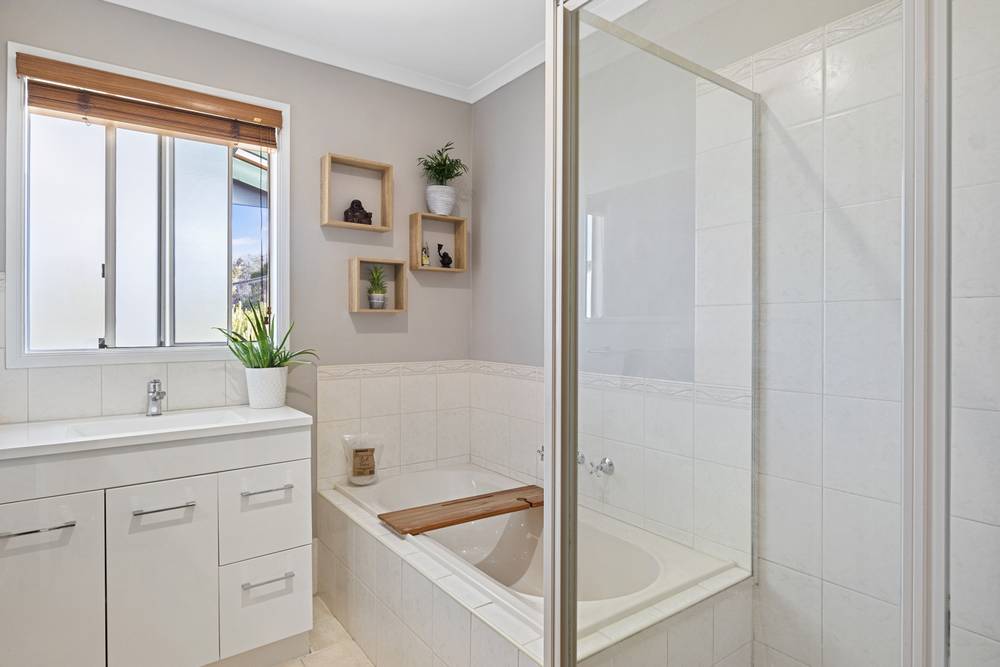 13 Dorset Court, CARRICKALINGA, SA 5204