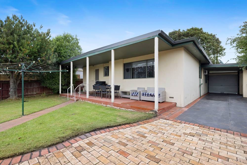 217 Ninth Avenue, Rosebud, VIC 3939