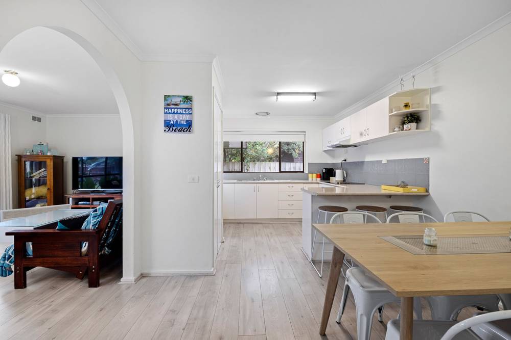 217 Ninth Avenue, Rosebud, VIC 3939