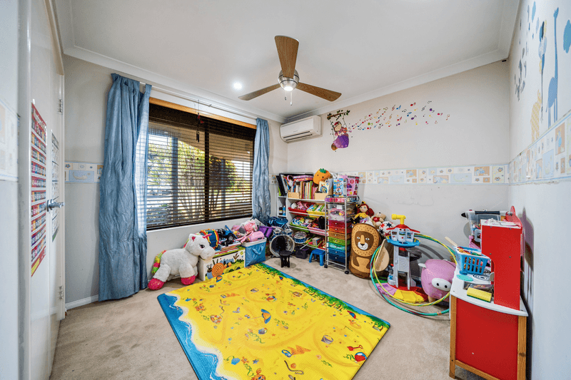 2 Greenwich Parade, CANNING VALE, WA 6155