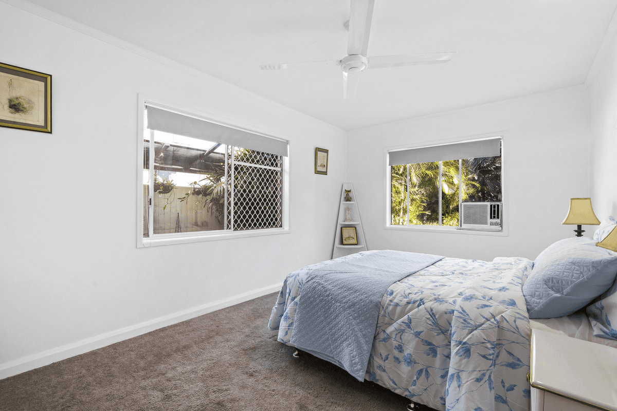 14 Nambur Street, Runaway Bay, QLD 4216