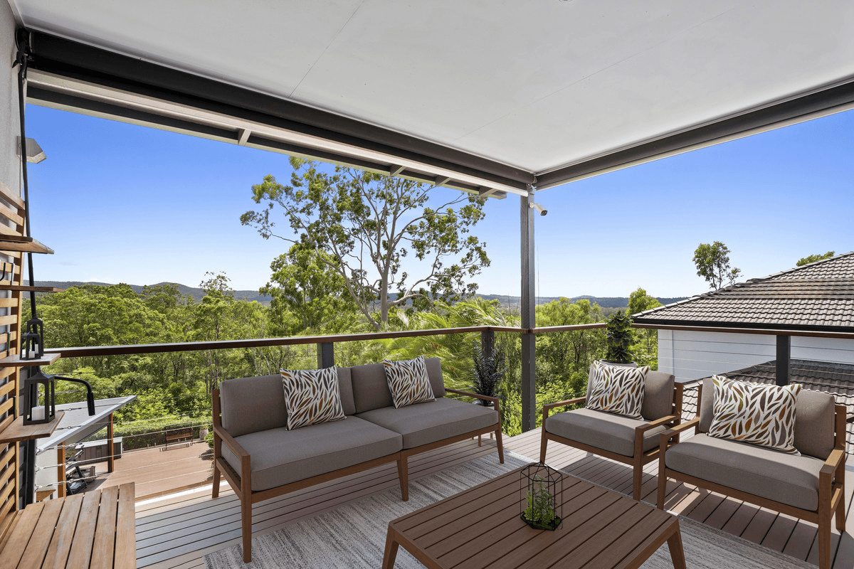 31 Tara Vista Boulevard, HIGHLAND PARK, QLD 4211