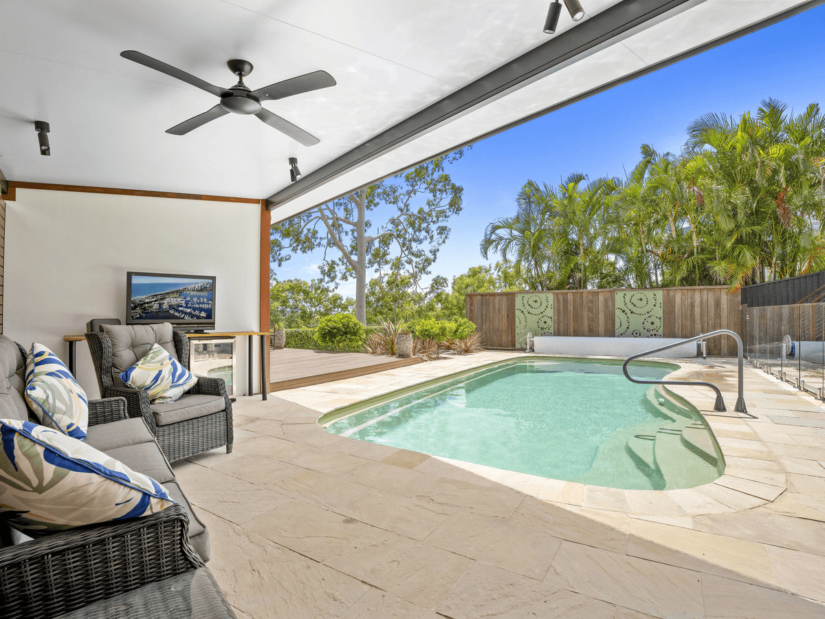 31 Tara Vista Boulevard, HIGHLAND PARK, QLD 4211