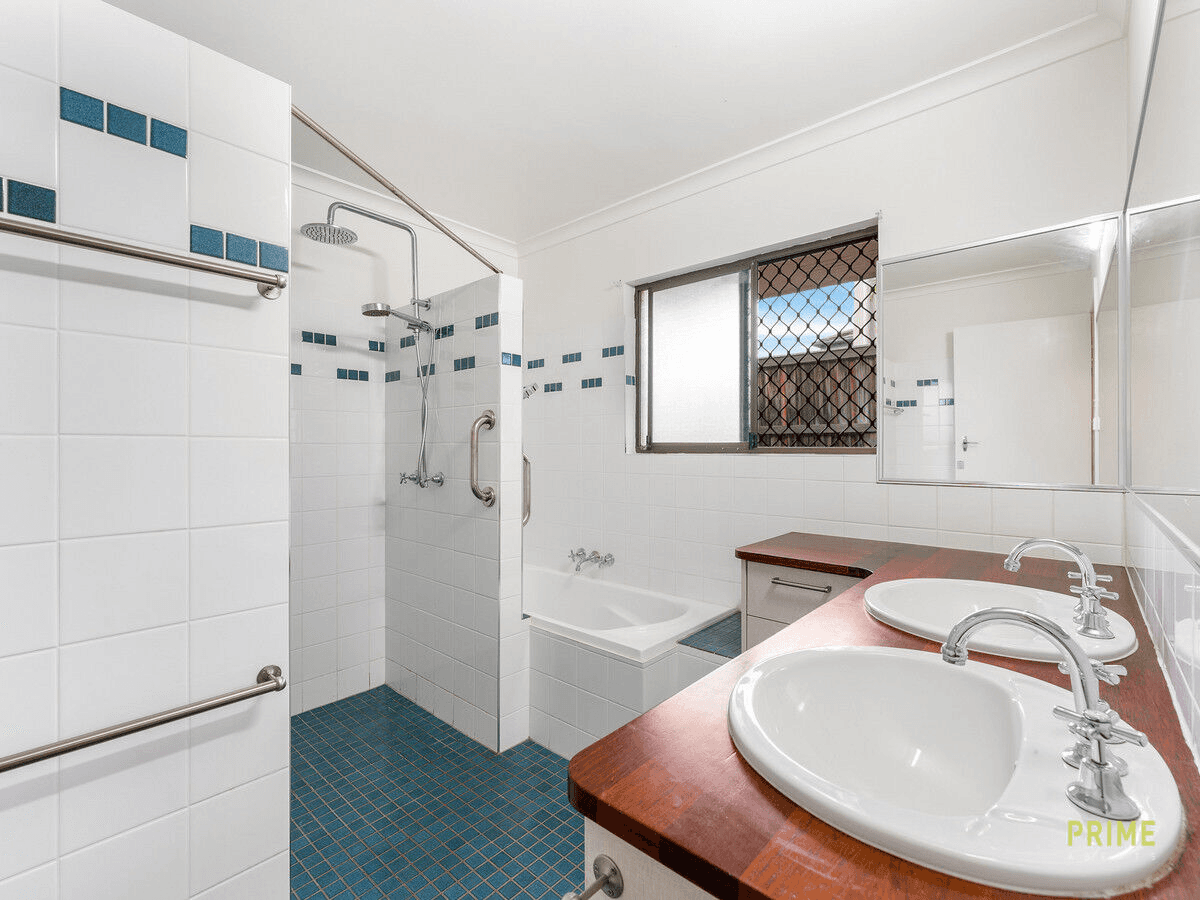 19 Totness Street, Torquay, QLD 4655