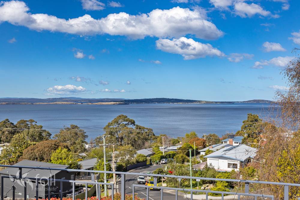 231 Channel Highway, TAROONA, TAS 7053