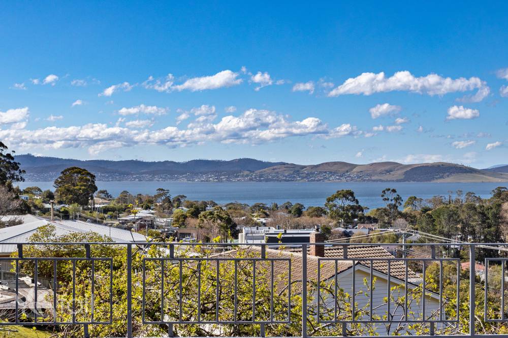 231 Channel Highway, TAROONA, TAS 7053