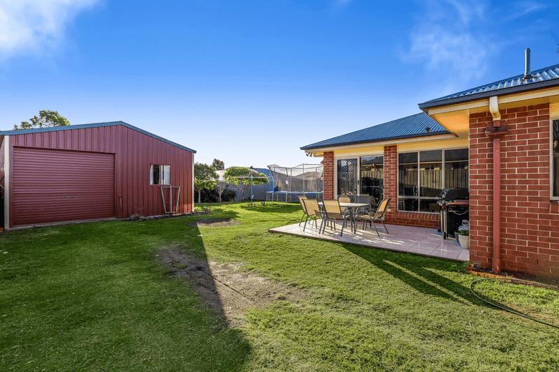 49 Berghofer Drive, OAKEY, QLD 4401