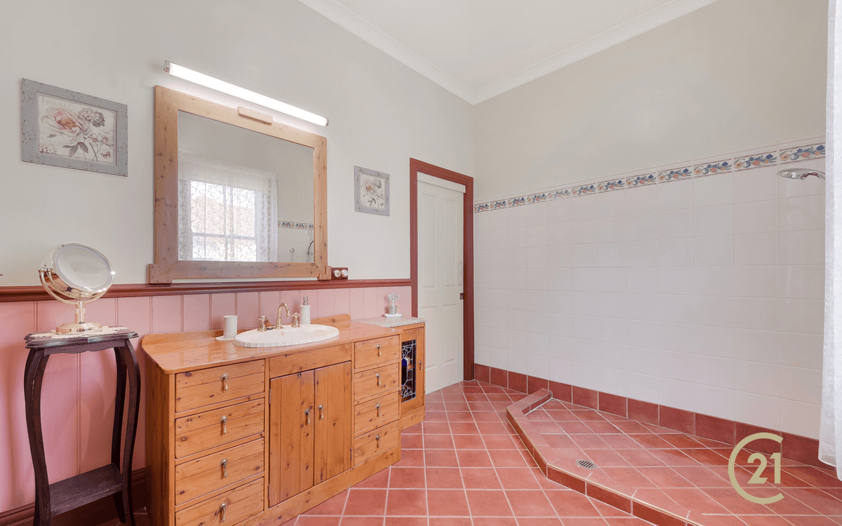 25 Boland Avenue, Springwood, NSW 2777